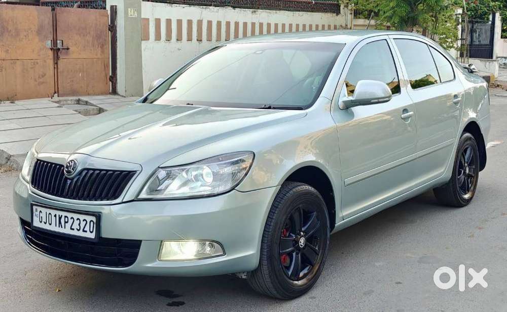 Skoda Laura Elegance 2.0 Tdi Cr At, 2012, Diesel