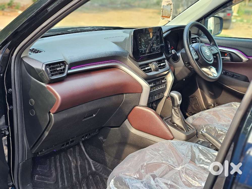 Maruti Suzuki Grand Vitara 1.5 Zeta Plus Intelligent Hybrid Ecvt, 20..