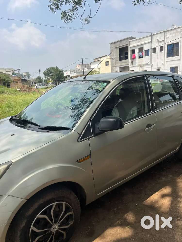 Ford Figo Petrol 2011
