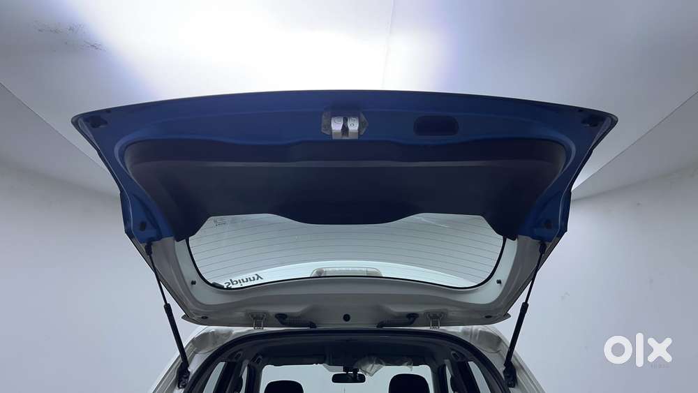 Maruti Suzuki Vitara Brezza Zdi+ Dual Tone Mt, 2016, Diesel