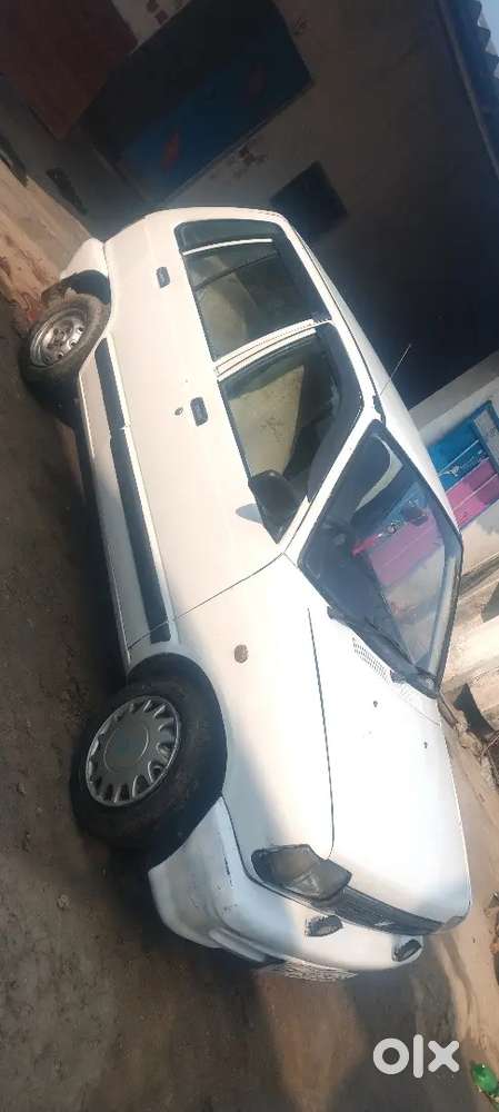 New Car Leni Hay