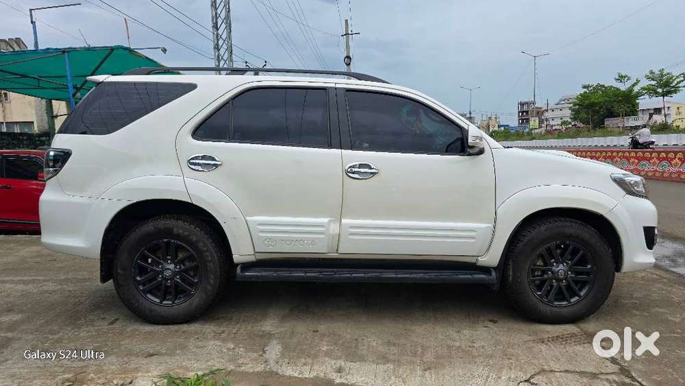 Toyota Fortuner 3.0 4x4 Manual, 2015, Diesel