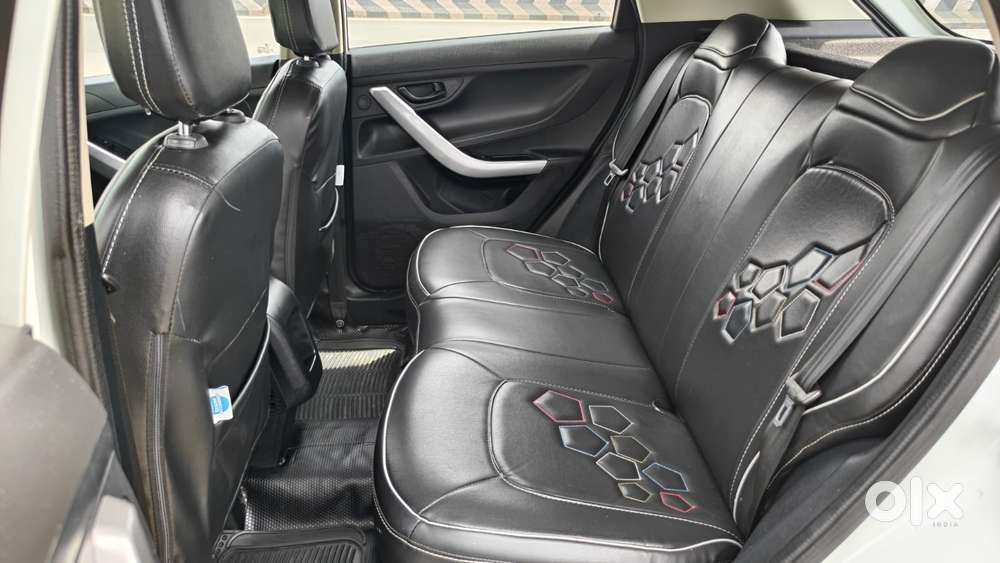 Tata Nexon 1.5 Revotorq Xm (s), 2021, Petrol