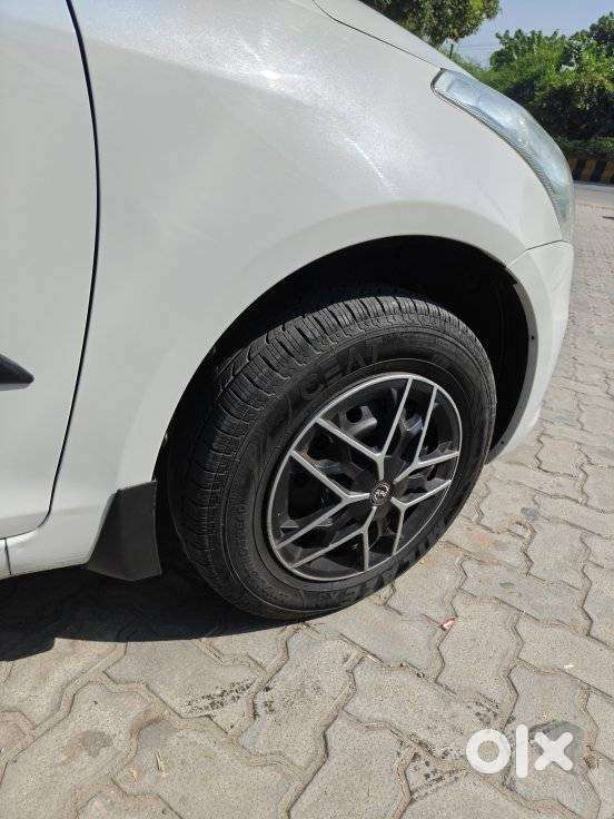 Maruti Suzuki Swift Vxi With Abs, 2016, Petrol