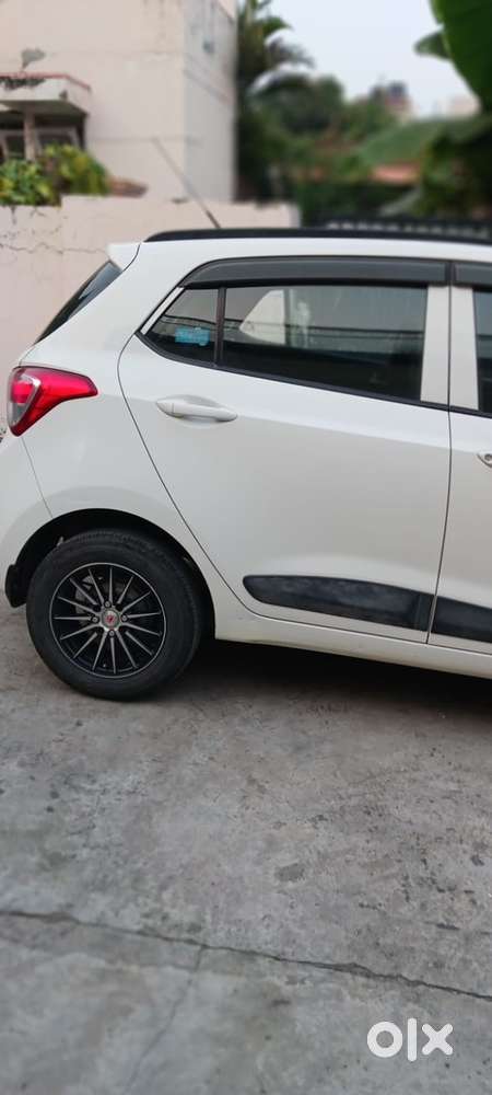 Hyundai Grand I10 Petrol Manual 2016