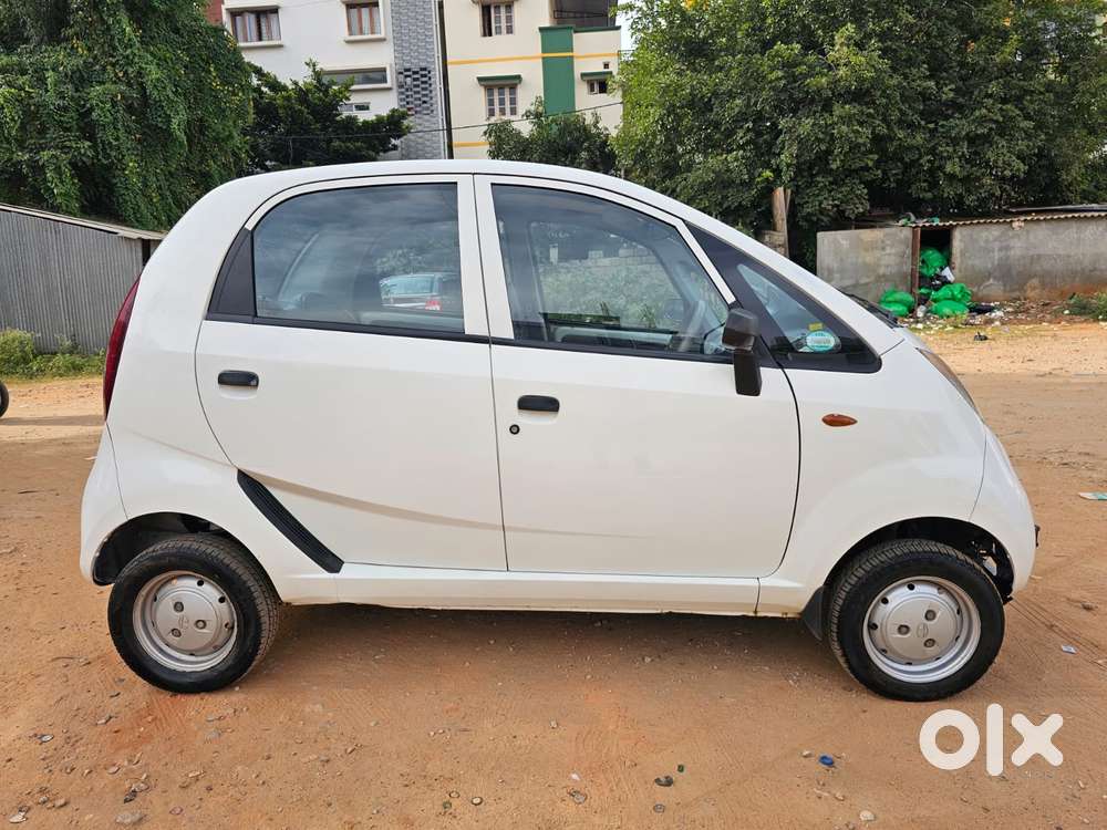 Tata Nano Xe, 2016, Petrol