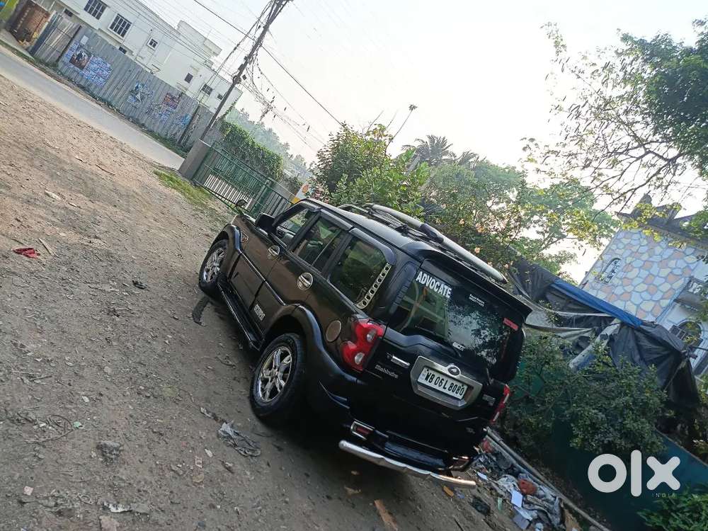 Mahindra Scorpio S10 Diesel 2015