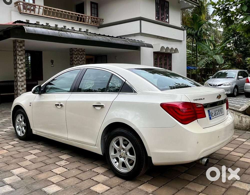 Low Km Chevrolet Cruze Ltz 2013 Very Good Condition Accident Free