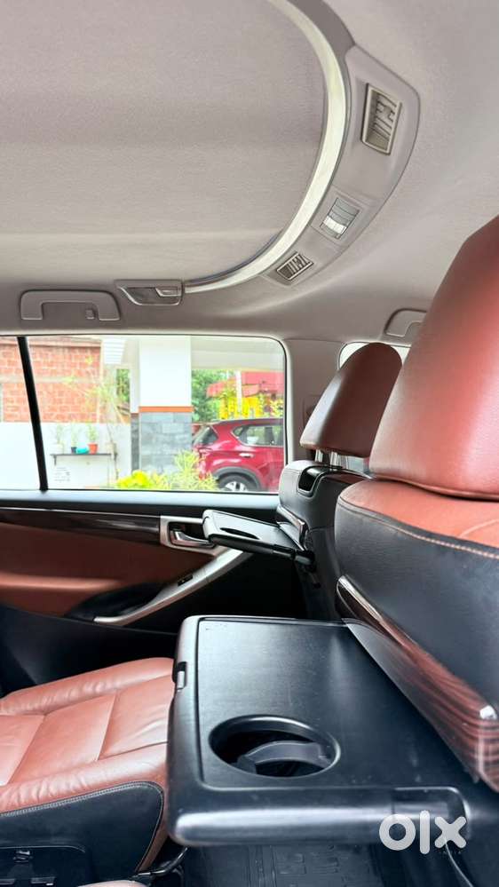 Toyota Innova Crysta 2.8z Automatic, 2018, Diesel