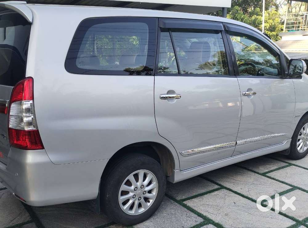 2014 Innova 2.5 V Option In Very Good Condition For Sale.