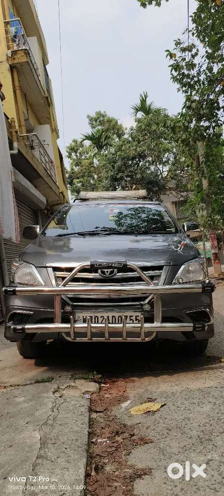Toyota Innova 2013 Diesel 89000 Km Driven