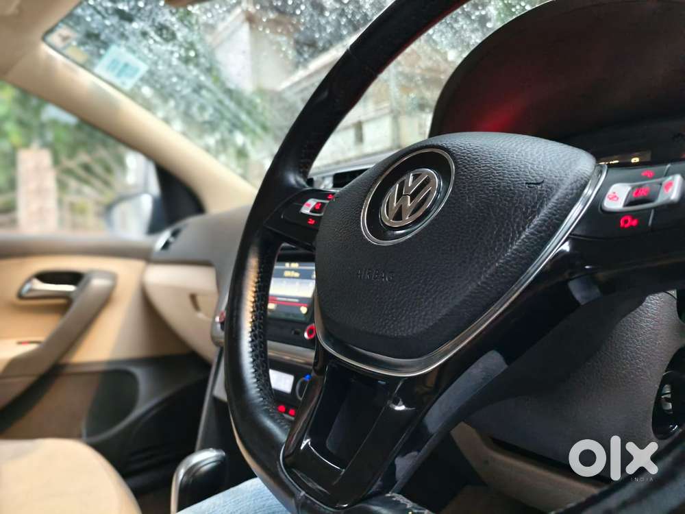 Volkswagen Vento 1.2 Tsi Highline Plus At, 2017, Petrol