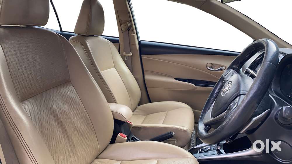 Toyota Yaris Vx Cvt, 2020, Petrol