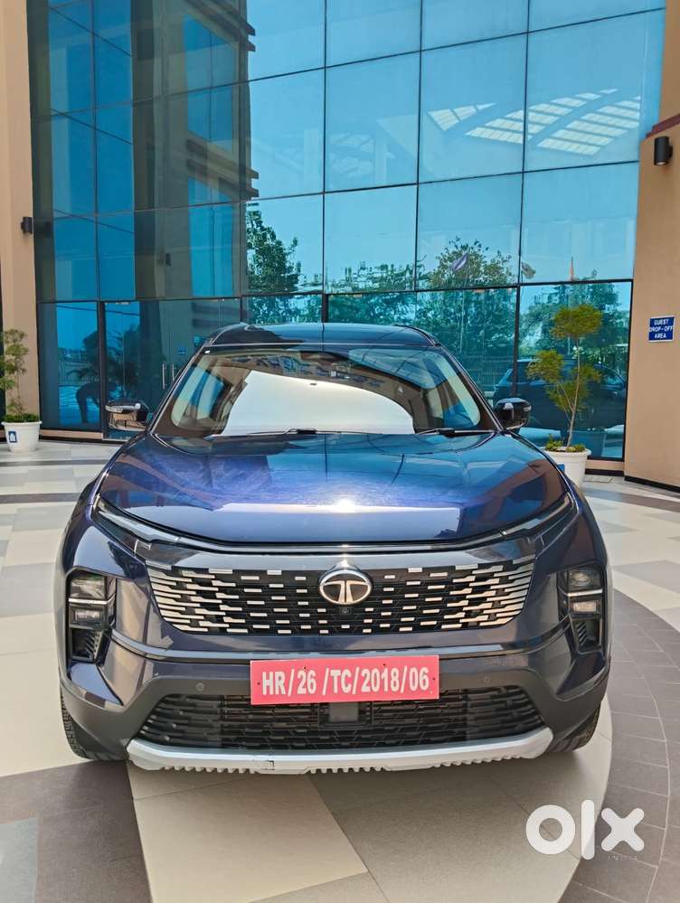 Tata Safari Accomplished Dual Tone At, 2025, Diesel