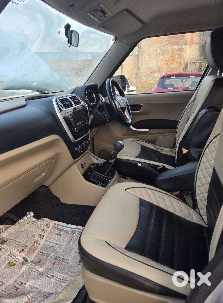 Mahindra Tuv 300 Mhawk100 T8, 2022, Diesel