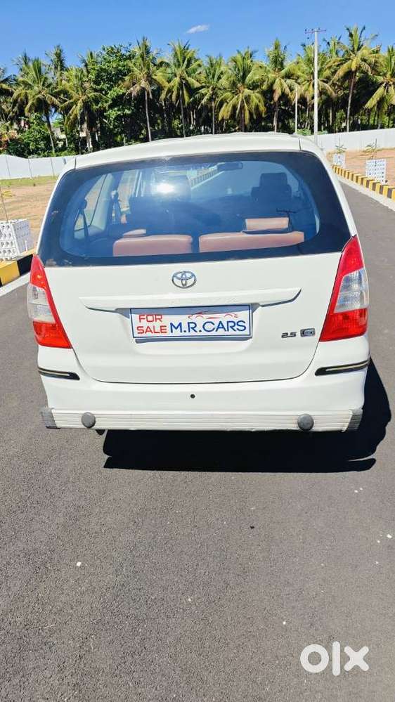 Toyota Innova 2.5 G (diesel) 8 Seater, 2016, Diesel