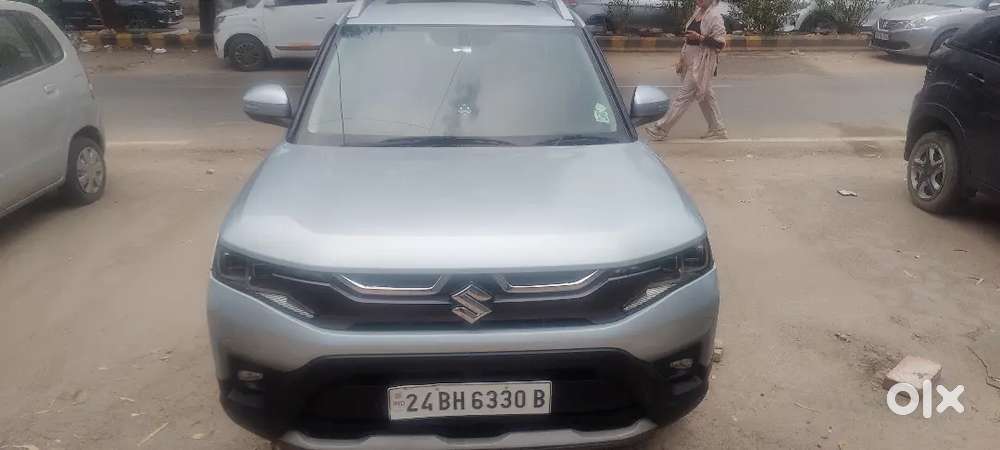 Maruti Suzuki Brezza Zxi At (petrol) &ndash; Single Owner &ndash; Sunroof
