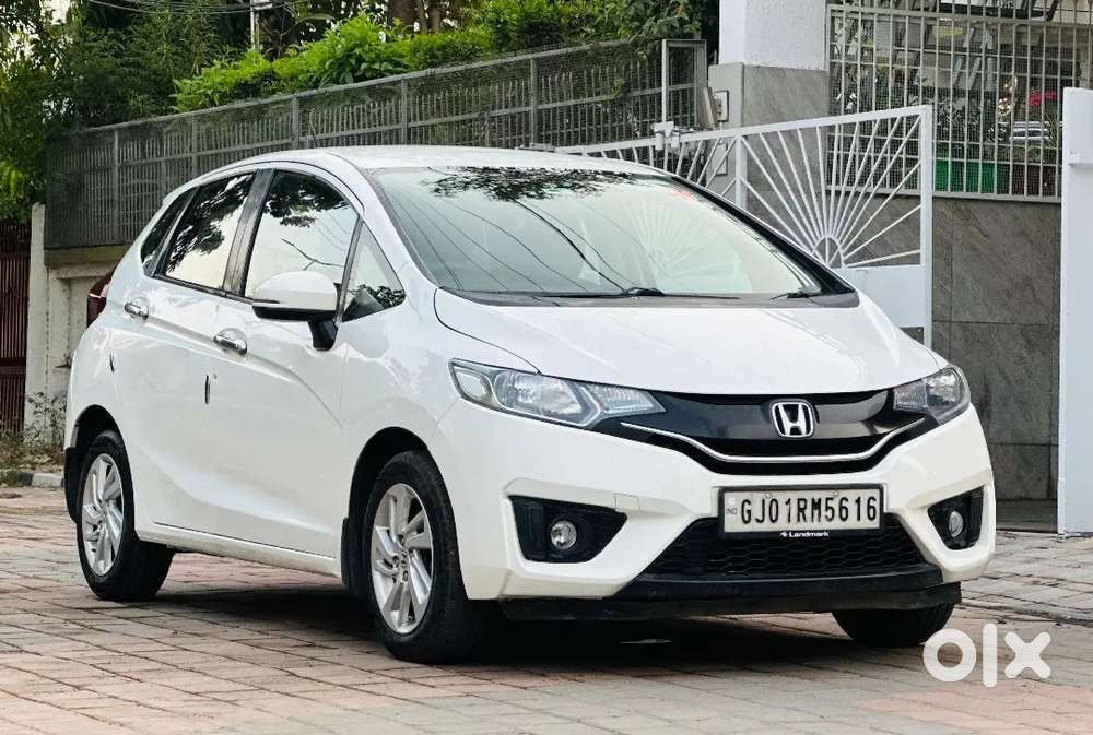 Honda Jazz Automatic Less Driven 2015 Model Lady Doctor Driven