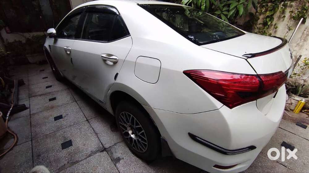 Toyota Corolla Altis 2014 Petrol Automatic Well Maintained