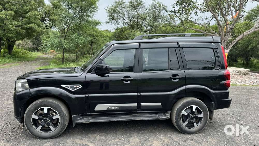Mahindra Scorpio Classic 2.2 S 11 Mt 7 Cc, 2023, Diesel