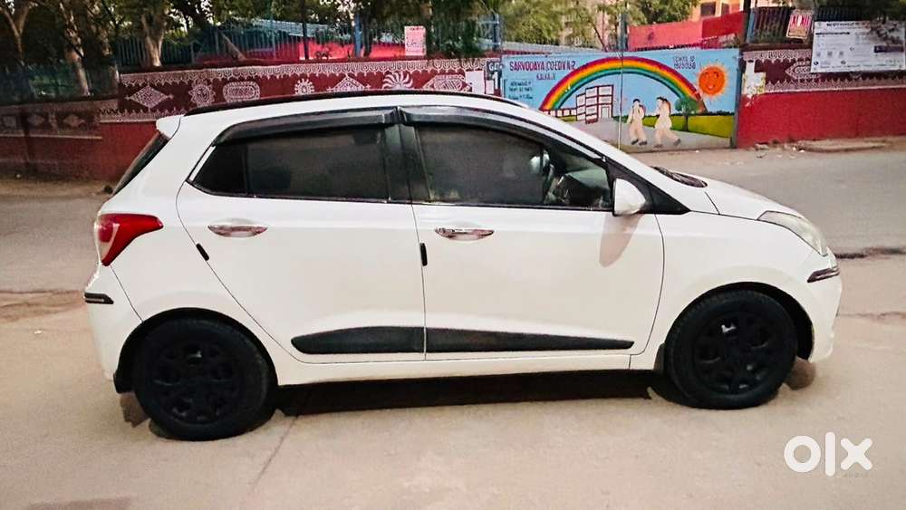 Hyundai Grand I10 Sportz (petrol) – October 2013 Model