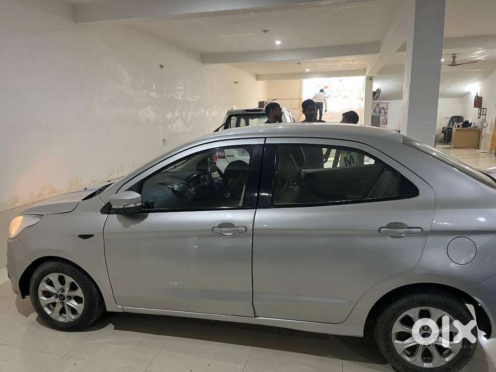Ford Aspire Titanium Blu 2017