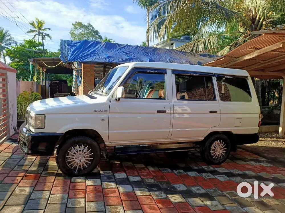 Toyota Qualis 2004 Model 
Front Ac 
Power Steering 
White Colour