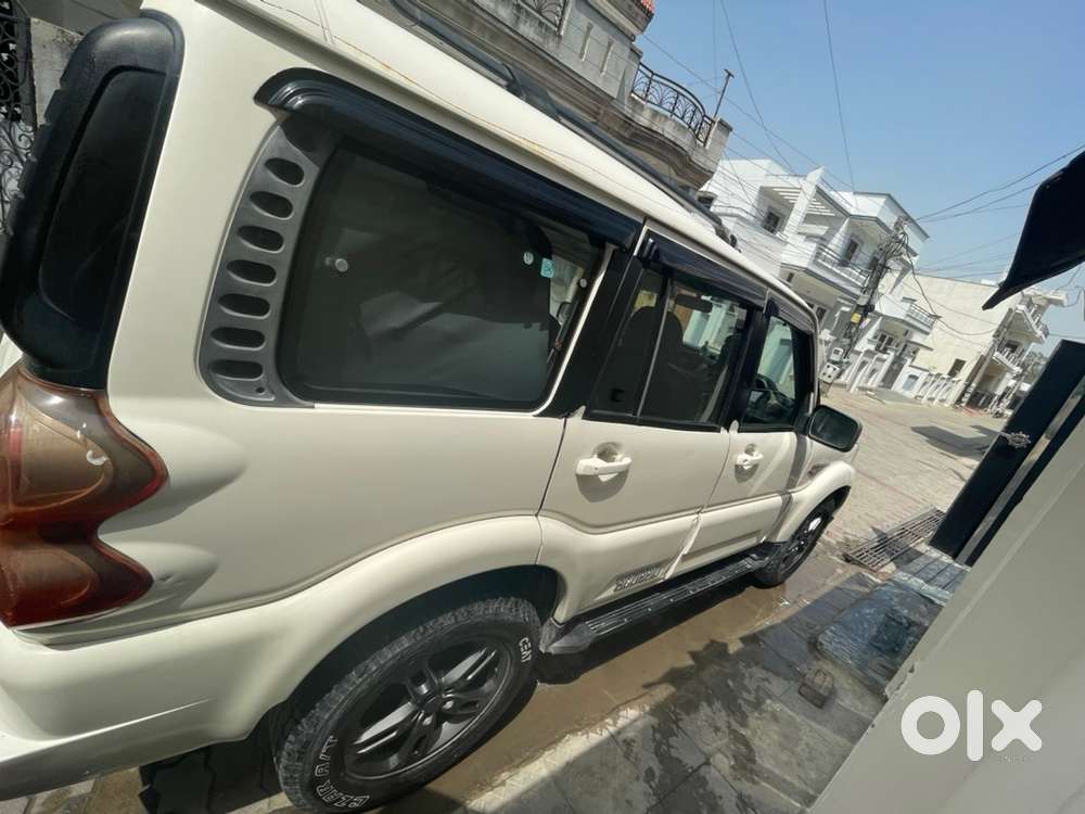 Mahindra Diesel Car 2015