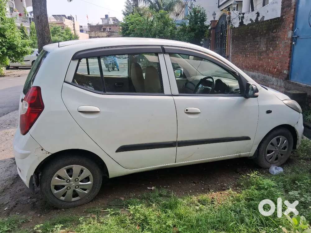 Hyundai I10 2011 Model 80000 Km Driven