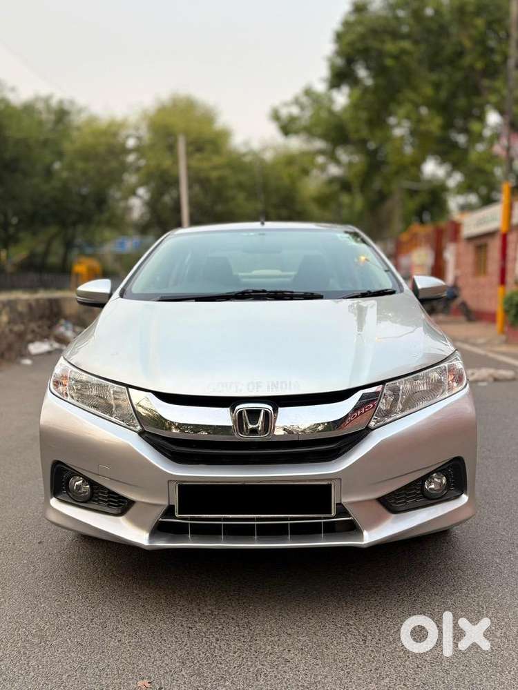 Honda City 2016 I-vtec  Excellent Condition  Premium Sound & Display