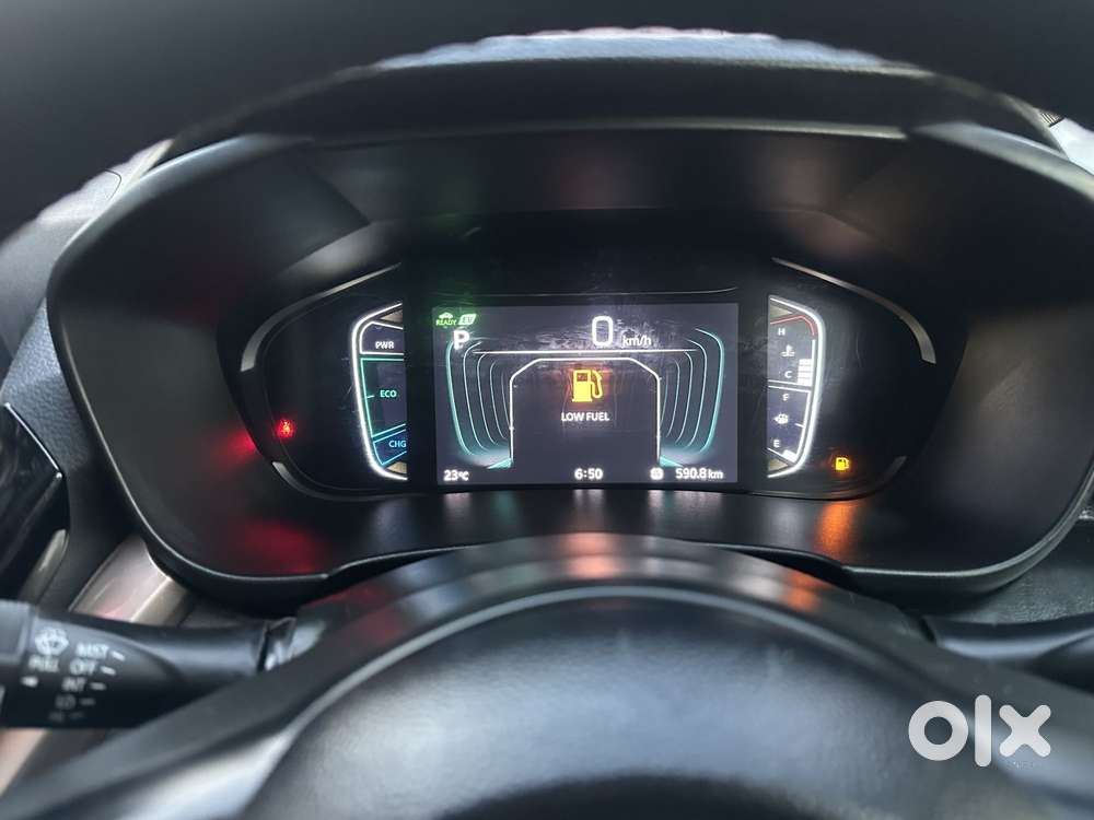 Maruti Suzuki Grand Vitara 1.5 Alpha Plus Intelligent Hybrid Ecvt, 2..