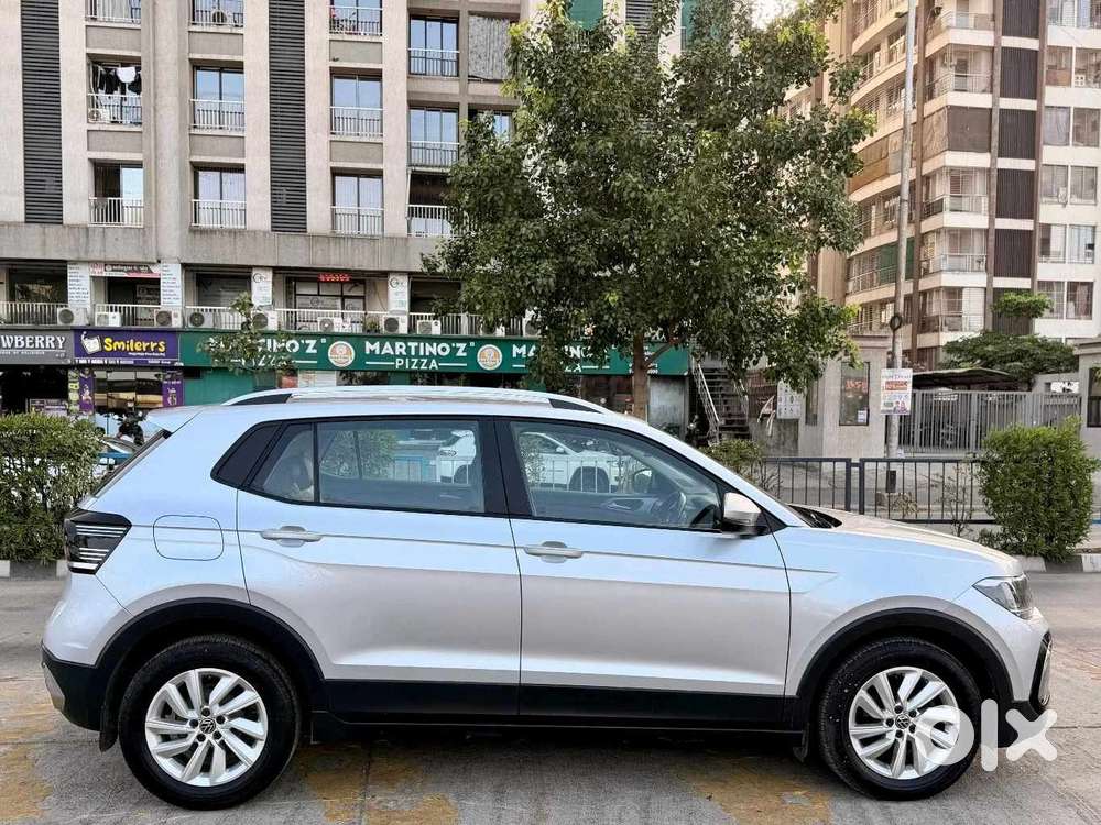 Volkswagen Taigun 1.0 Tsi Highline At, 2022, Petrol