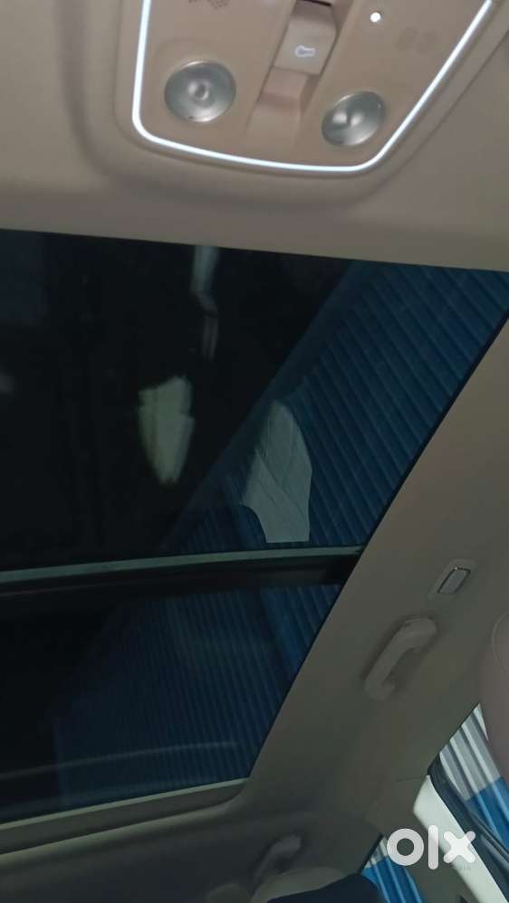 Mahindra Xuv700 2023 Diesel Well Maintained