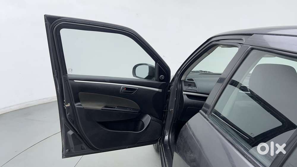 Maruti Suzuki Swift 1.2 Lxi (o), 2016, Petrol