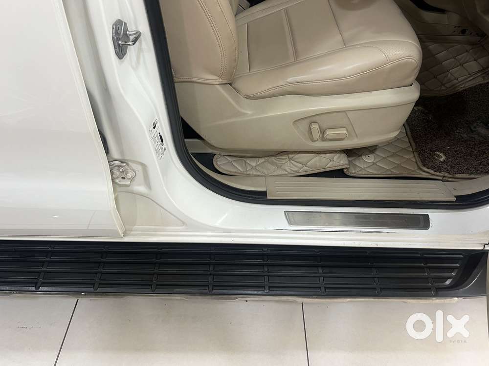 Ford Endeavour 3.2 Titanium At 4x4, 2017, Diesel