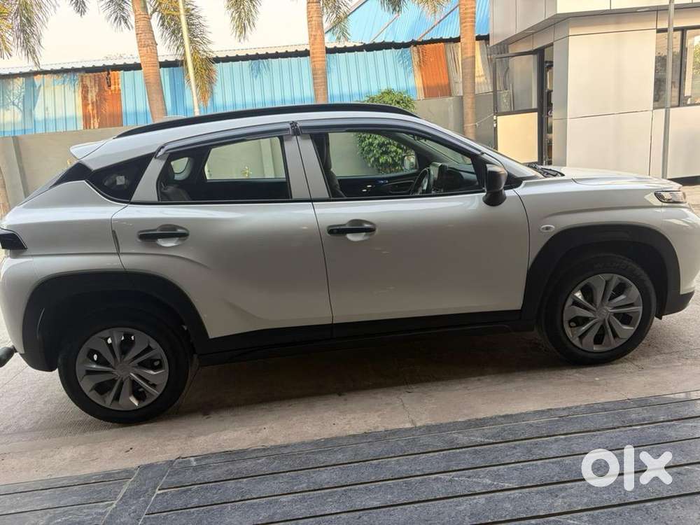 Maruti Suzuki Fronx 2025 Petrol Well Maintained