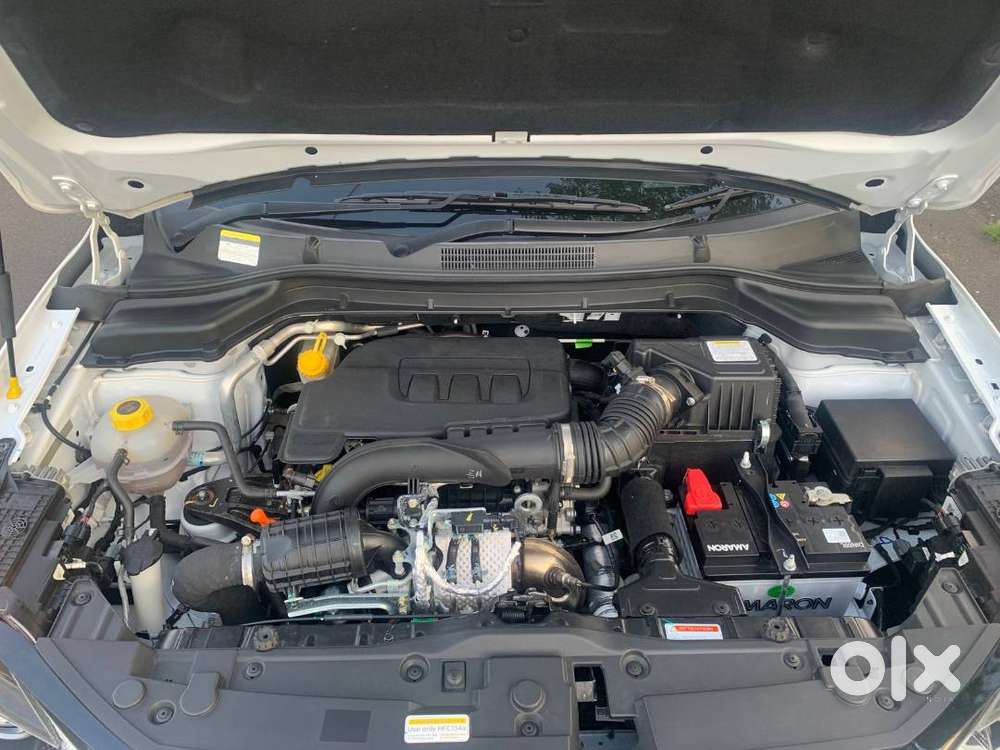 Urgent Sale 6 Months Old Brand New 2026 Mahindra Xuv 3xo Ax7l