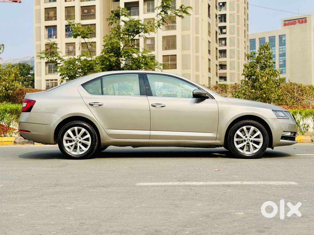 Skoda Octavia 2.0 Style Tsi At, 2019, Petrol