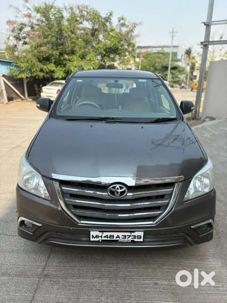 Toyota Innova 2012