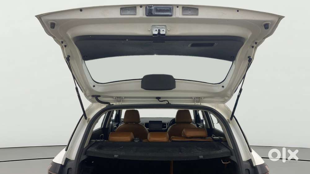 Hyundai Venue 1.0 Sx (o) Turbo Imt, 2023, Petrol