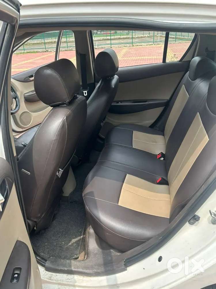 Hyundai I20 2011 Petrol Well Maintained