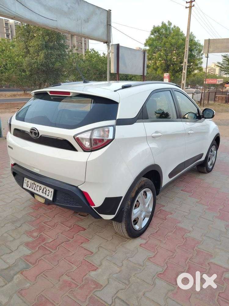 Tata Nexon 1.2 Revotron Xm, 2018, Petrol