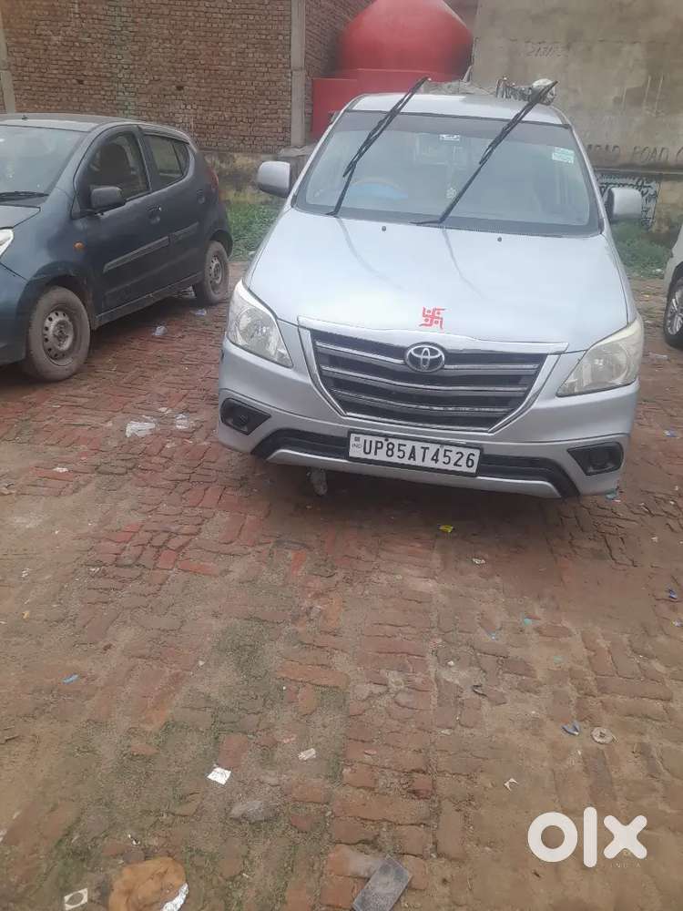 Toyota Innova Hycross 2015 Diesel 2nd Owner