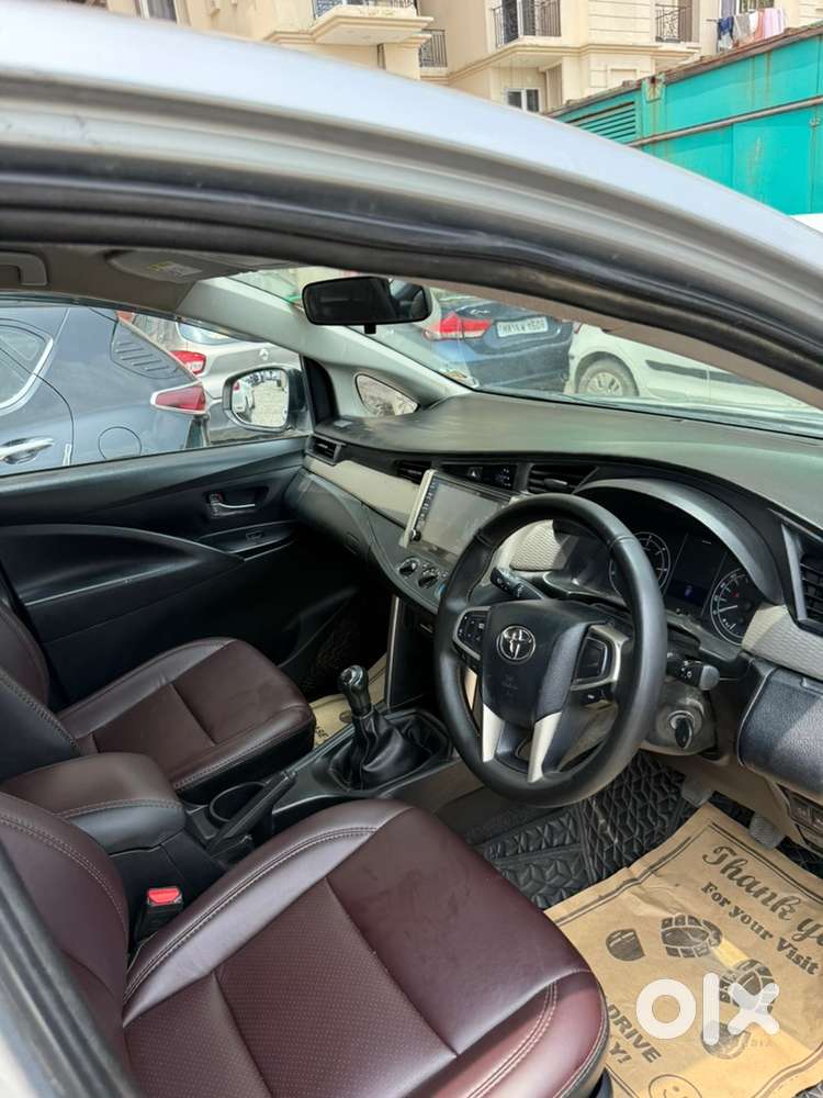 2023 Toyota Innova Crysta