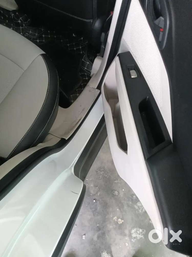 Mahindra Xuv300 Petrol 2024 Manual