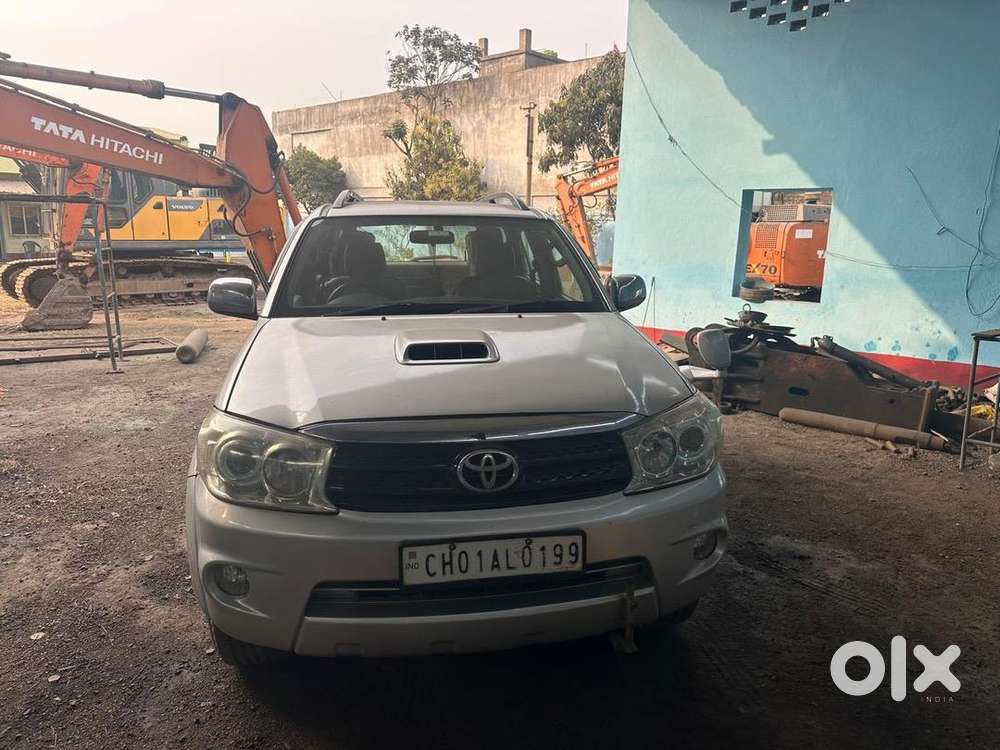 Toyota Fortuner 2011 Diesel Well Maintained