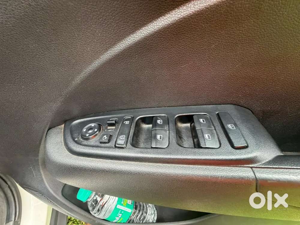 Hyundai Venue 2020 Petrol Well Maintained