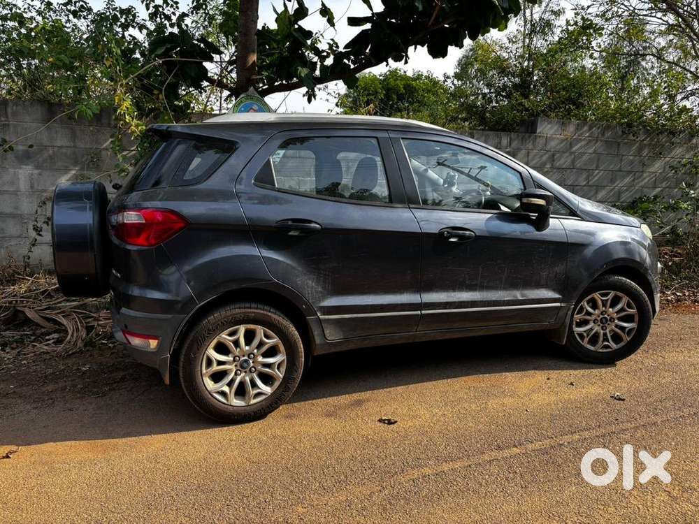 Ford Petrol Car 2013