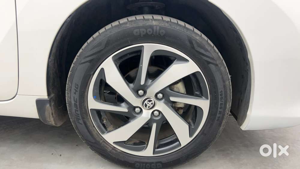 Toyota Glanza 1.2 V Amt, 2024, Petrol