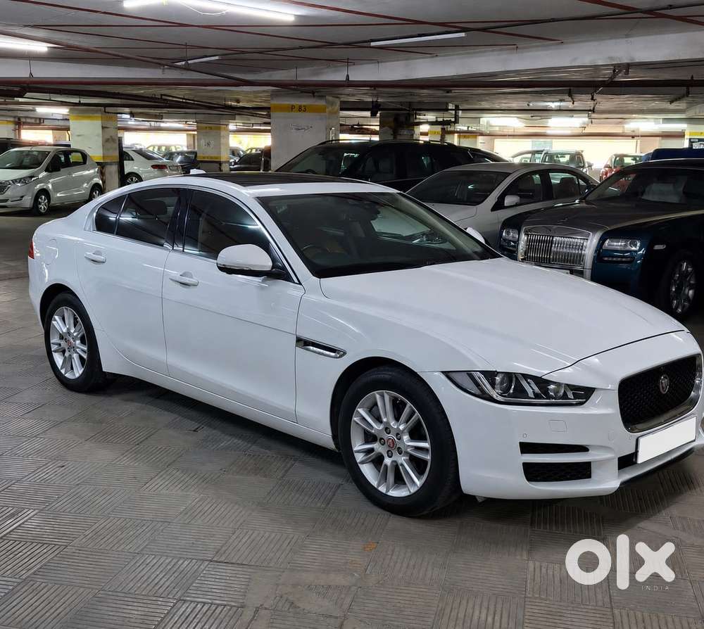Jaguar Xe Portfolio, 2019, Petrol